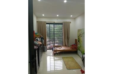 Cực rẻ! Bán gấp nhà Phùng Hưng, 35m, 2,6 tỷ, ô tô cách 10m.